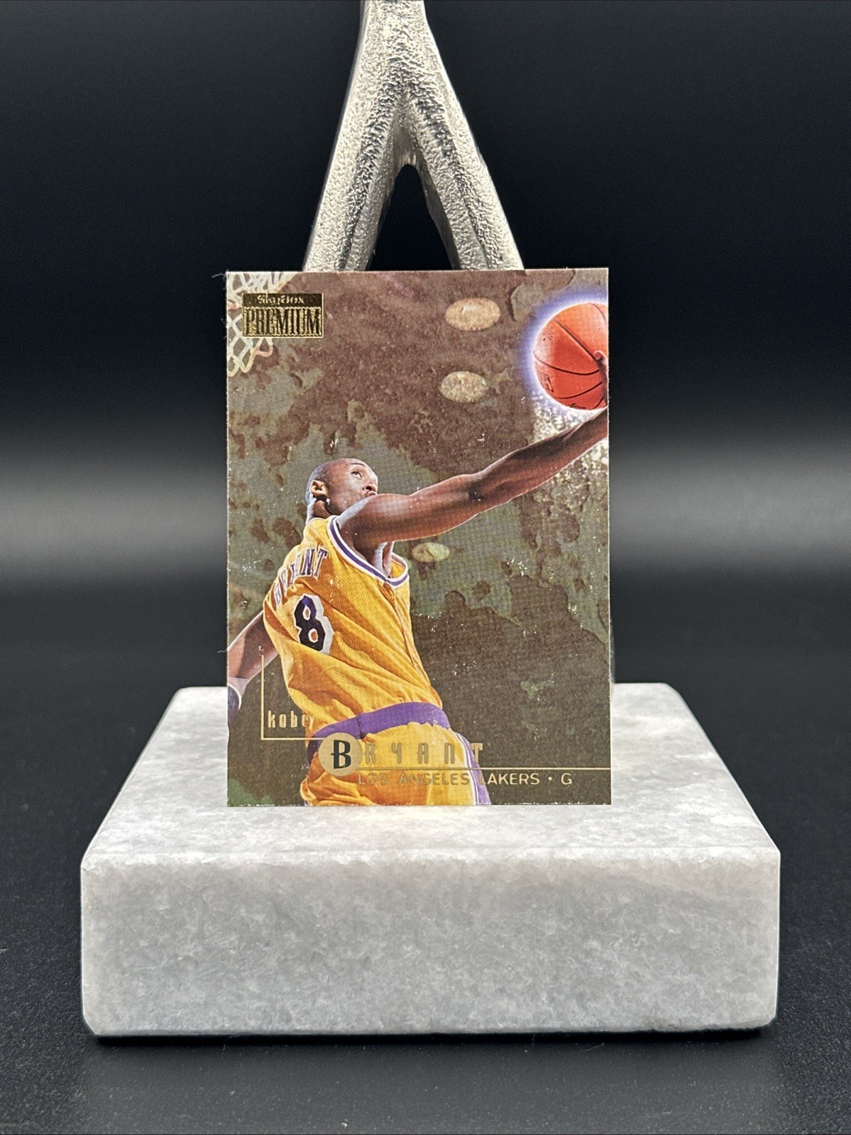 Kobe Bryant 1996 Skybox Premium #55 Base Price Guide - Sports Card