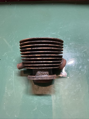 #ad #ad VINTAGE VILLIERS B7261 X AUTOCYCLE ENGINE BARREL AS FOUND CONDITION FOR REFURB GBP 19.95