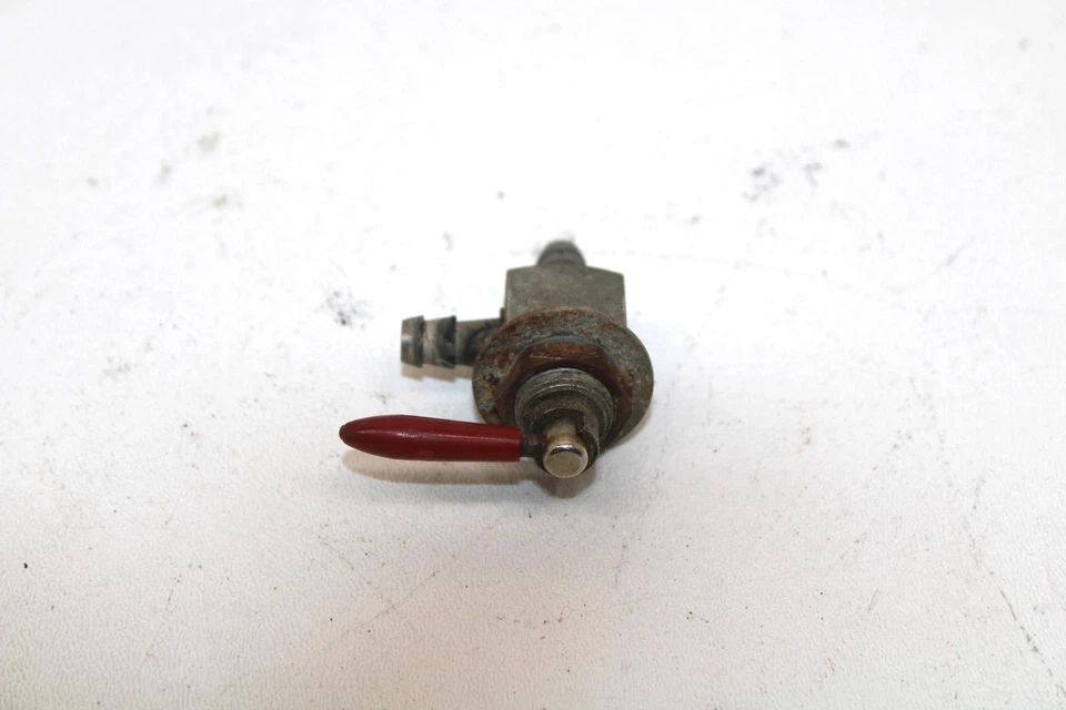 Polaris XLT 1993 OEM válvula de cierre de combustible 7052039 Q1912 Foto 2 de 4