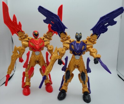 BanDai Disney Store Exclusive Power Rangers RPM Moto-Morph Black Wolf & Red 2008