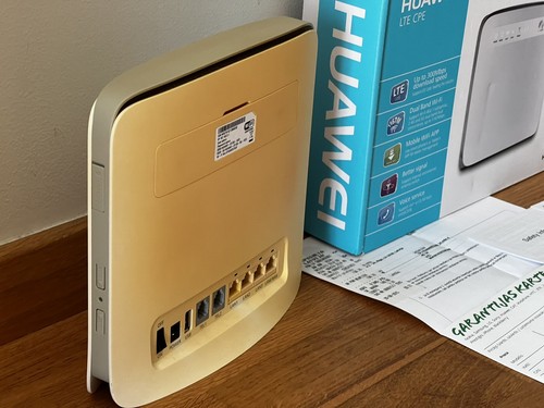 Huawei E5186s-22A E5186 4G LTE Wireless Router LTE CAT 6 300Mbps Used Boxed - 第 5/8 張圖片