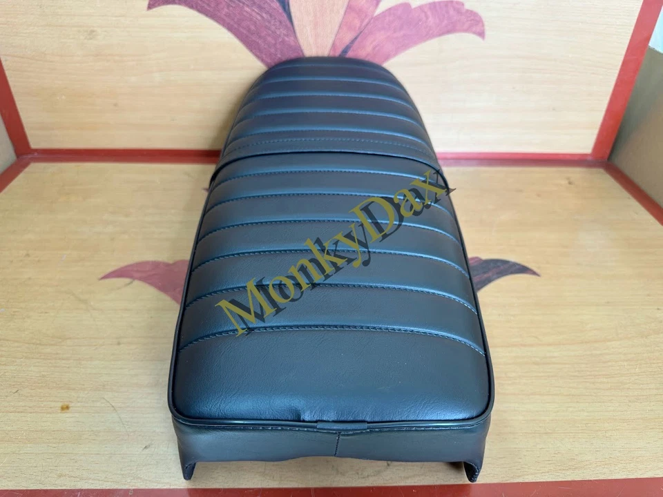 1970 Honda CB450 Seat. Super Sport 450 CB450 K3 Double Seat Saddle. Metal Pan. - Imagem 4 de 4