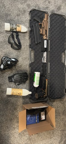 airsoft guns plus protection gear, willing to sell separately 