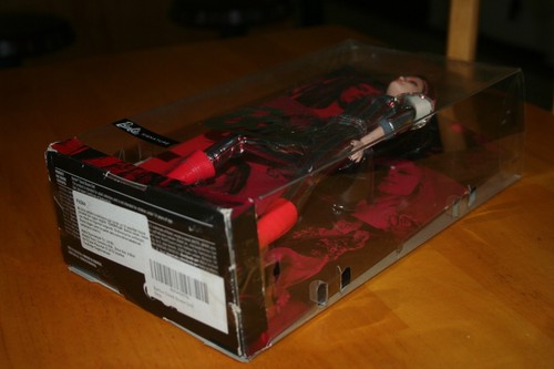 Muñeca Barbie Signature 2019 David Bowie Ziggy Stardust - nueva en caja - Imagen 5 de 8