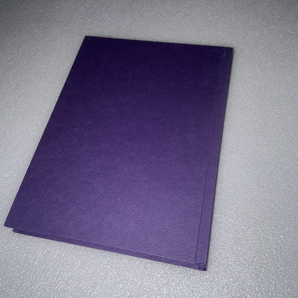 Legend of Zelda Ocarina of Time 3D Collector Edition Strategy Guide Hardback gc - Image 2 of 4