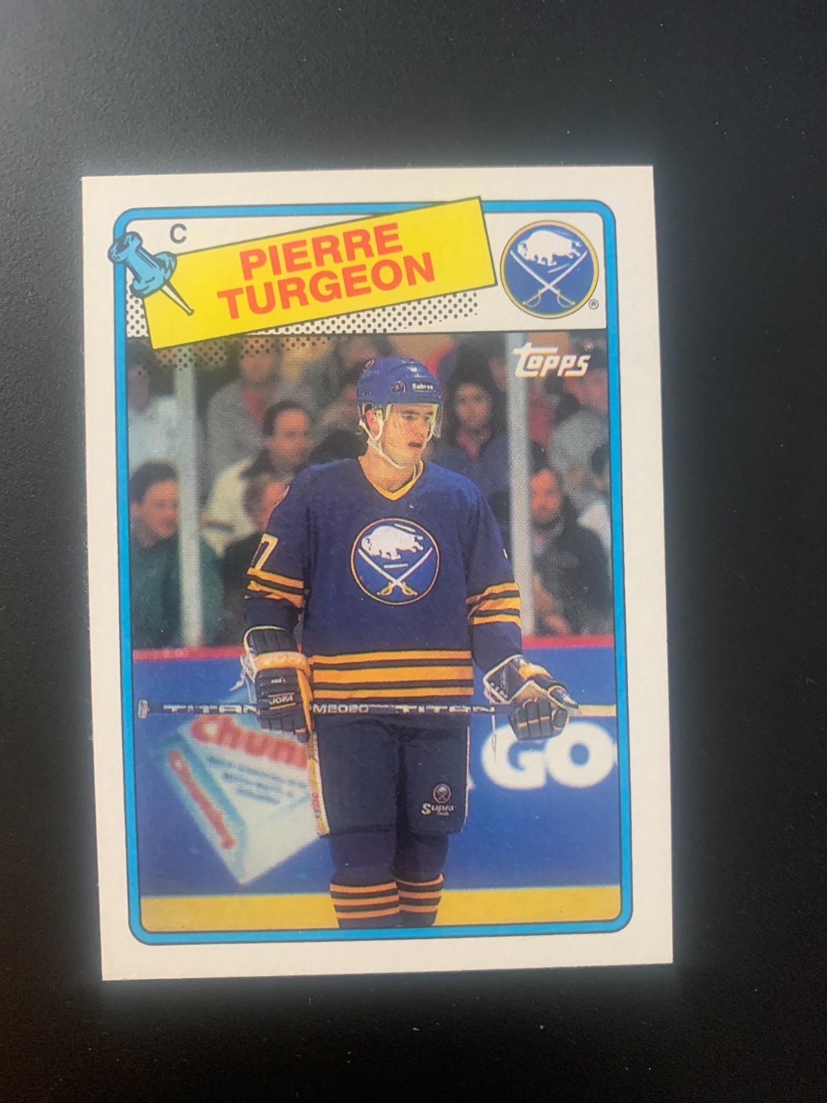 1988 Topps - Pierre Turgeon #194 (RC) Ungraded NM/MT