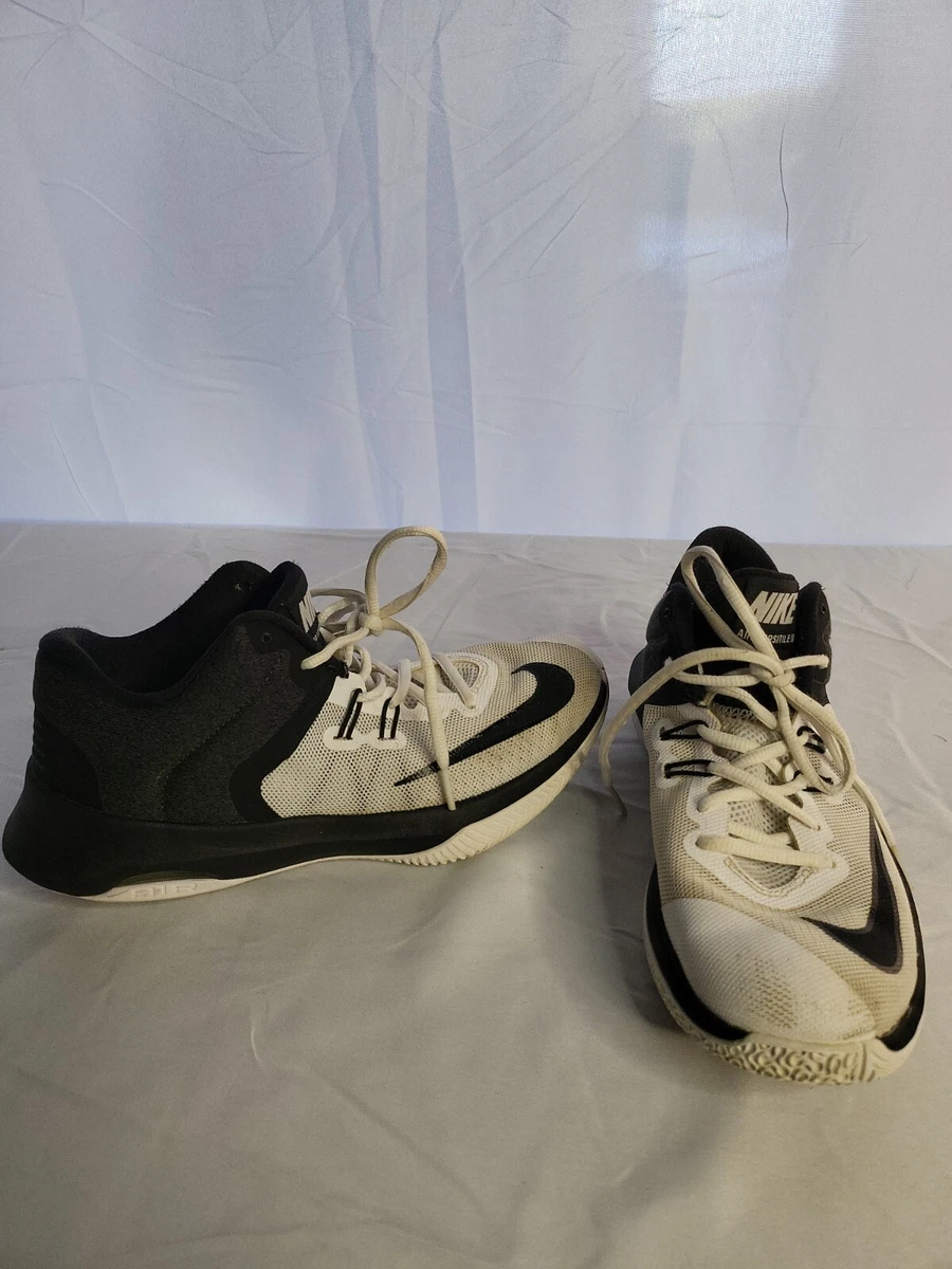 Nike women's air versitile ii basketball shoes clearance