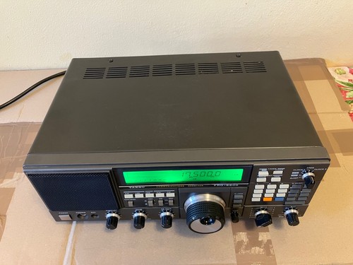 Ricevitore Yaesu FRG-8800 Communication Receiver - Photo 2/6
