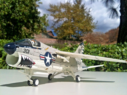 Avión A-7E Corsair II Modelo 1:72 Century Wings - Coleccionable