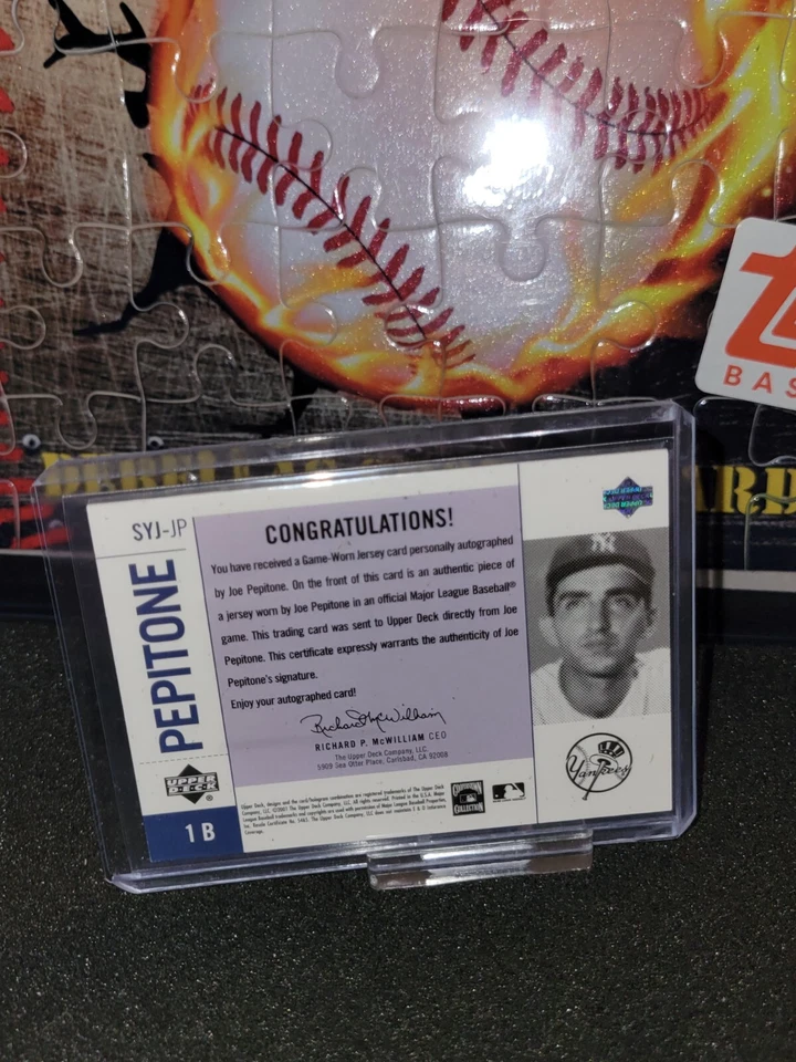 2001 Upper Deck Legends of New York Joe Pepitone #SYJ-JP automático, camiseta usada en el juego Foto 2 de 2
