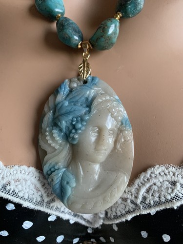 HAND MADE PENDANT NECKLACE AND EARRING SET - Picture 2 of 12