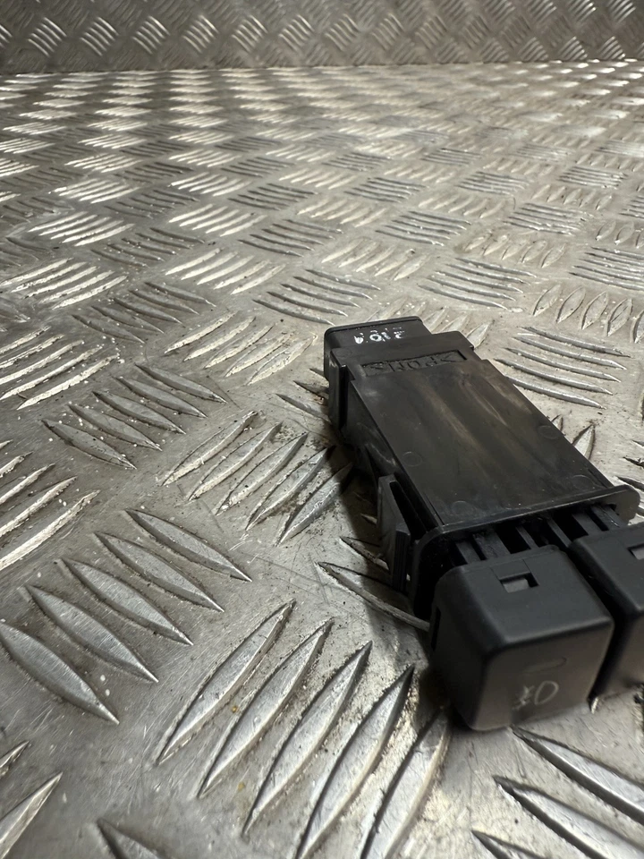 Mazda MX5 MX-5 Mk2/2.5 1998-2005 Front & Rear Fog Light Foglight Switch Buttons - Image 3 of 4