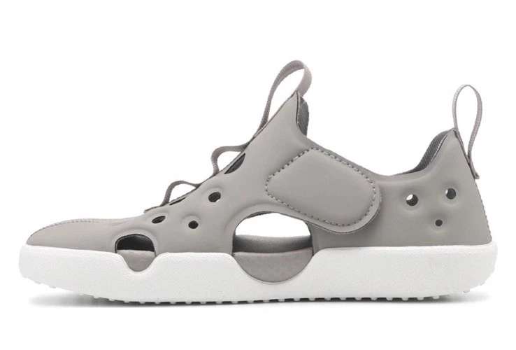 Nuevas sandalias Nike Sunray Protect 4 para niños pequeños talla 10 c grises nuevas con etiquetas Foto 3 de 4