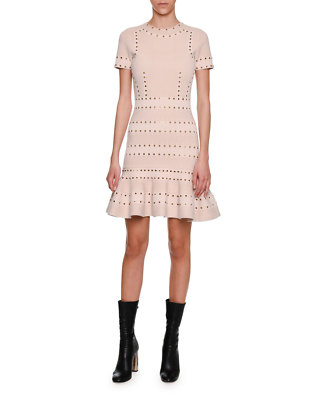farm rio red paisley scarf knit mini dress Farm Rio Monochrome Elegance Scarf Print Mini Dress main image 1