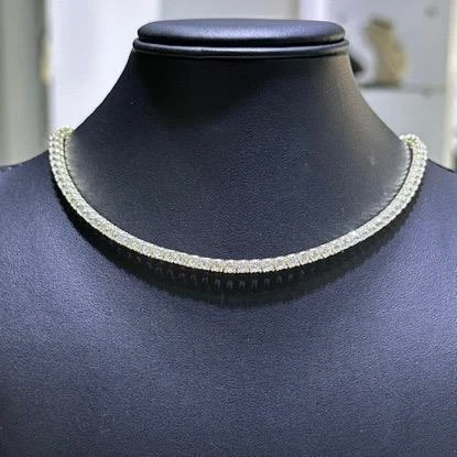 Collar de tenis con diseño de gargantilla de zafiro blanco de plata de ley de oro amarillo de 18 quilates