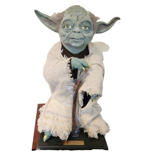 KOTOBUKIYA STAR WARS Yoda 1/7スケールフィギュア Kotobukiya Star Wars Yoda 1/7 Scale PVC Figure 130mm Display