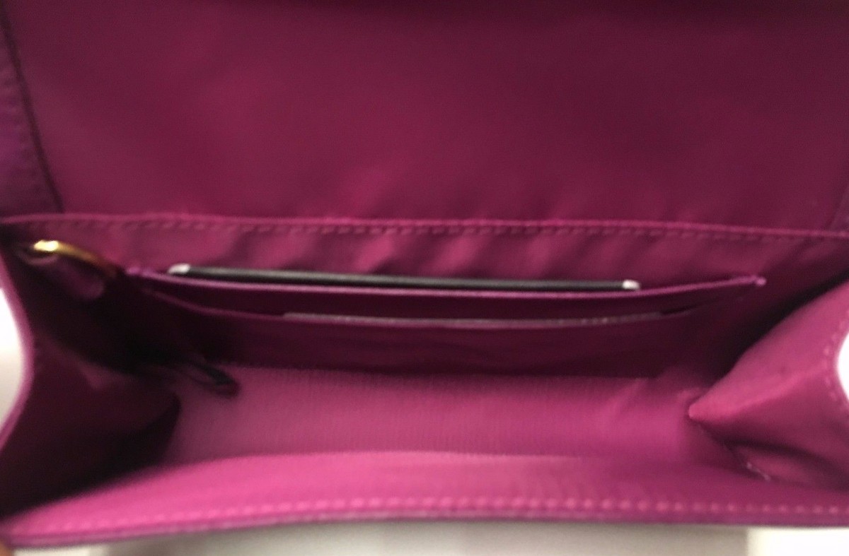 Bosca Malibu Leather Mini Clutch Small Wristlet Purse Wallet 2505