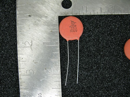 (2) SPRAGUE 0,05 uF 500 V Z5U 20 % KERAMIKSCHEIBE 21,5 MM DURCHMESSER - Bild 4 von 7