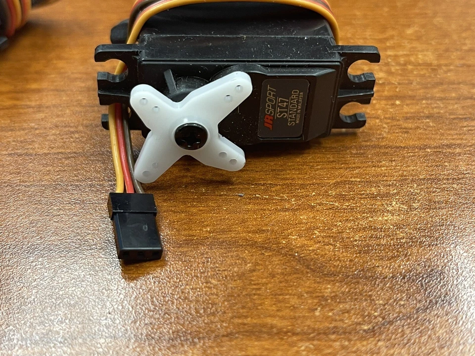  JR SPORT ST47 Standard Servo Radio, AIRPLANE, BOAT, CAR, TRUCK, JSP20050  - Image 4 of 4