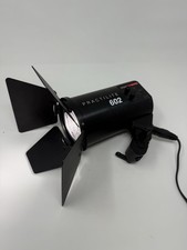 Kinotehnik Practilite 602 LED Fresnel, w/barn doors