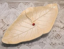 Leaf Olive/Utility Dish with Ladybug 13 in