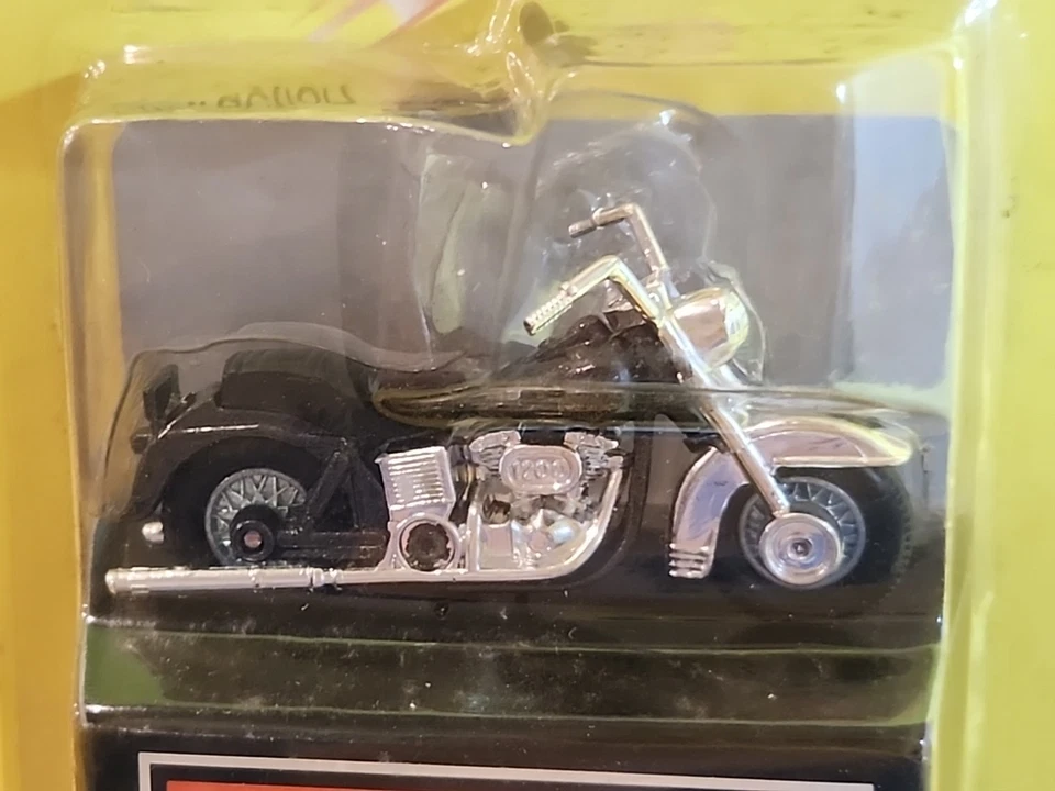 NOS 1993 Harley Davidson Sportster Die-Cast motorcycle 1:20 #76246 🔥 - Image 3 of 4