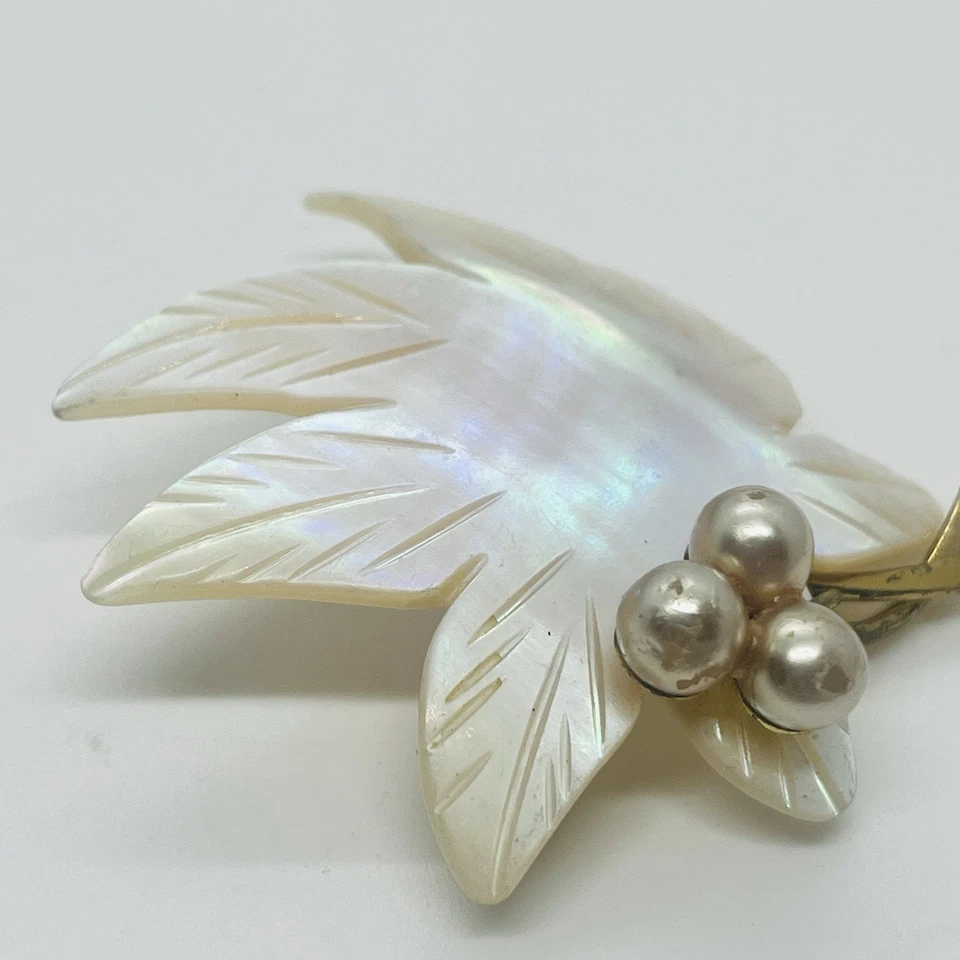 Broche broche flor hoja concha tallada madreperla Foto 2 de 4
