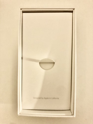 Boîtier iPhone 6 - AVEC ADAPTATEUR SECTEUR - Argent - 64 Go - Photo 3 sur 6