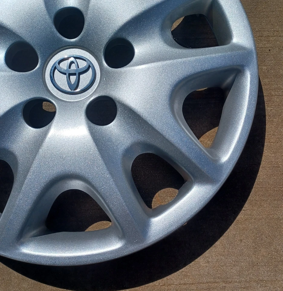 Tapacubos Toyota Solara 2002-2003 se adapta a ruedas de 15" 42621 AA110, 61113 repintado Foto 4 de 4