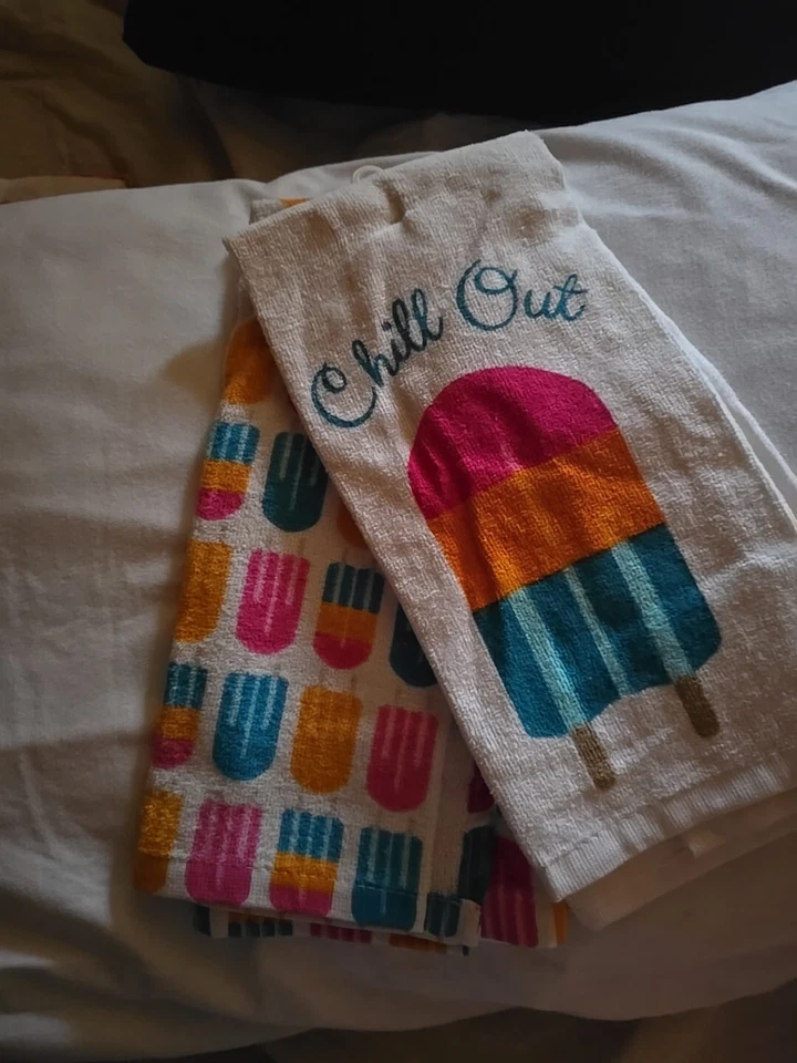 One pack with 2-pieces JCPenny Home Kitchen Towels 100% Cotton - Image 4 of 4