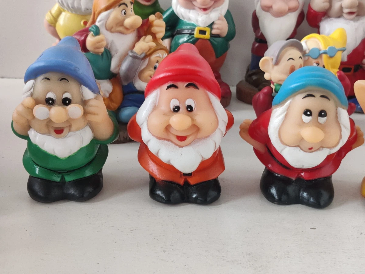 Walt Disney Snow White Seven Dwarfs Plastic Squeaky Vinyl Figures Set Of 16