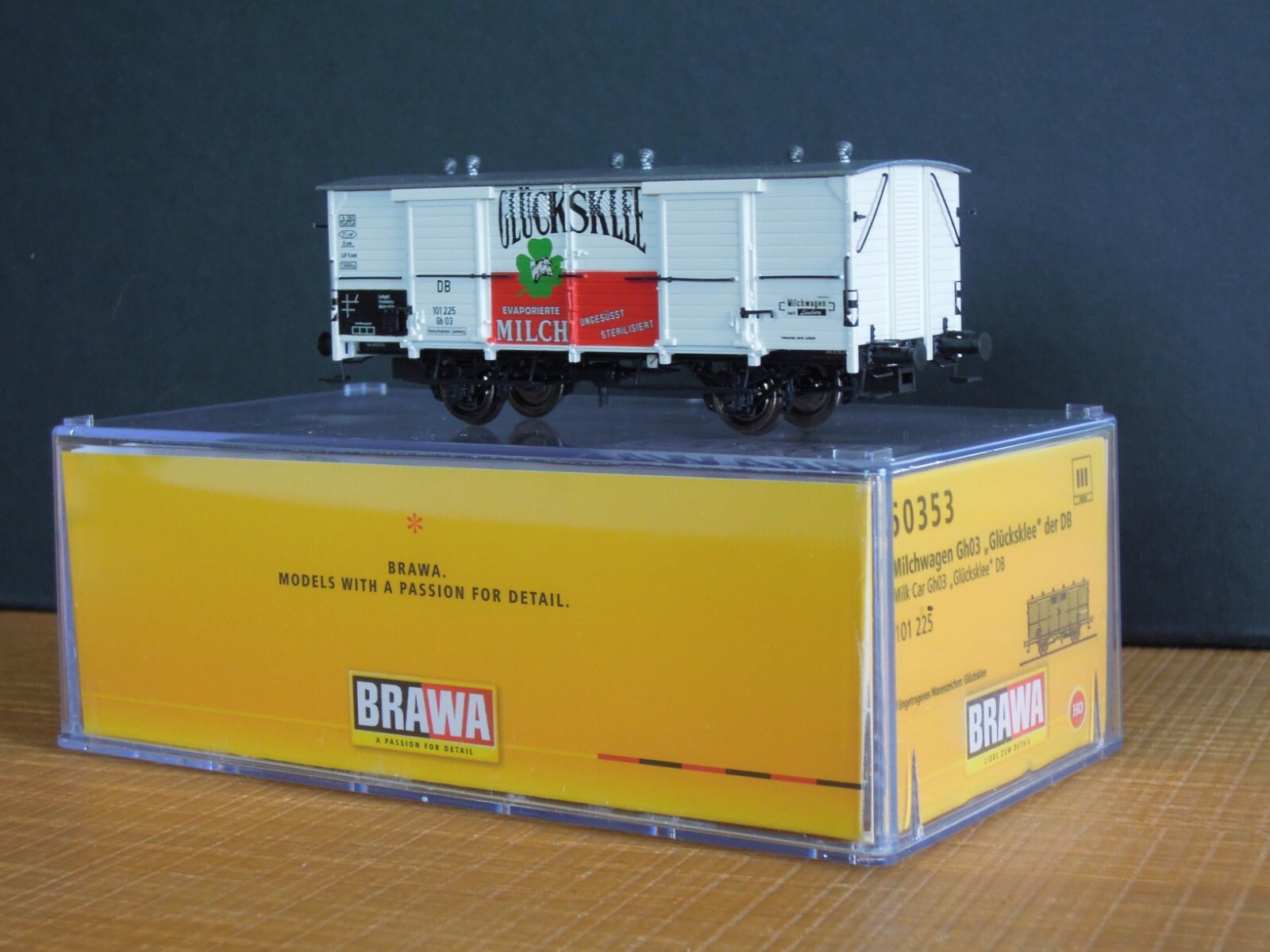 Wagon à lait miniature BRAWA 50353 pour décor de réseau ferroviaire HO