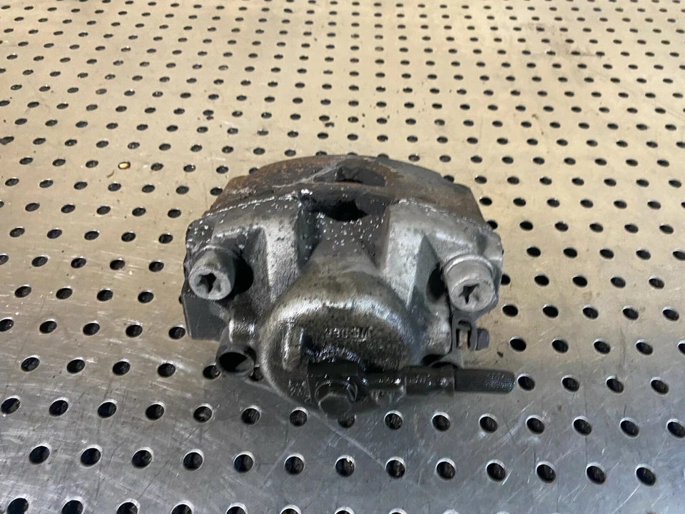 Opel Signum 2.2 Direct Pinza Freno Anteriore Destra - Immagine 2 di 3