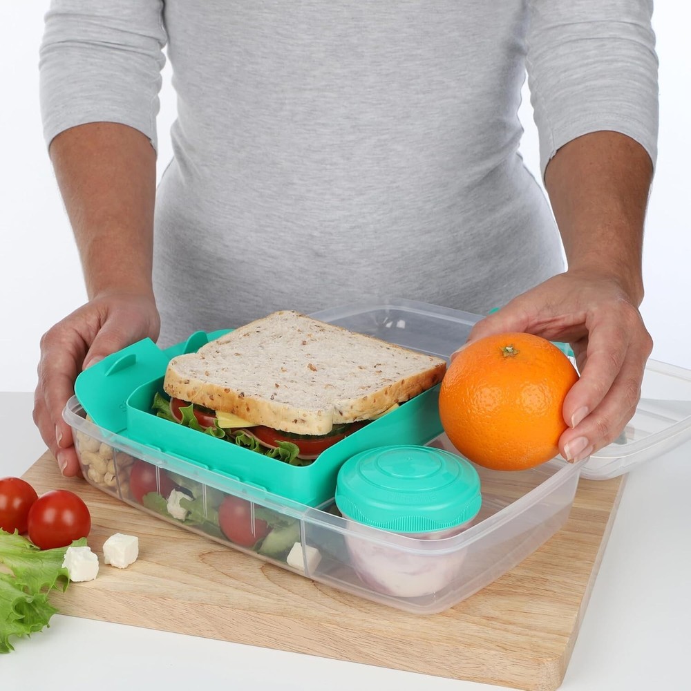 Clear 1.76L Bento Box with Secure Locking Clips for Easy Food Storage