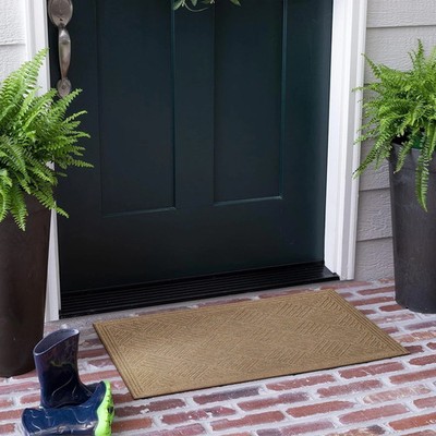 Outdoor Doormat 2' x 3' Non-Slip Recycled Rubber Light Brown Grid  