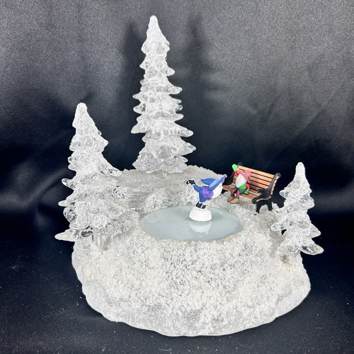 Vtg 2003 DEPT 56 Village Animated ICE & SNOW SKATING POND Christmas #56.56867 - Picture 3 of 18