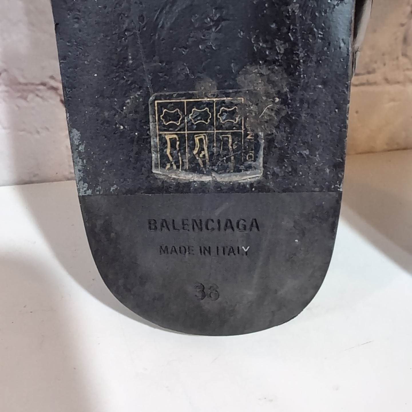 Balenciaga Women's Black Cosy BB Flat Mule Shoes Size 36 thumbnail 11