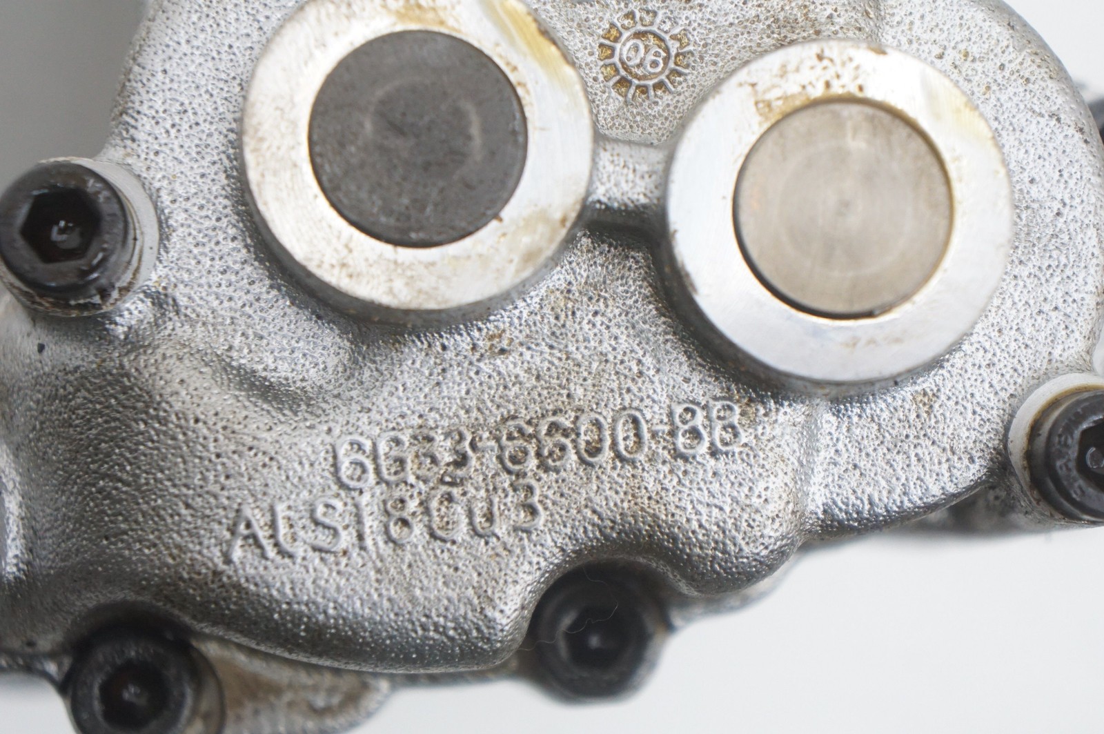 4.3l V8 Engine Dry Oil Scavenge Pump OEM 6G33-6600-BB Aston Martin V8 Vantage 07