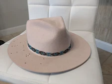 Charlie 1 Horse X Lainey Wilson Hillbilly Hippie Cowboy Hat - Size XL