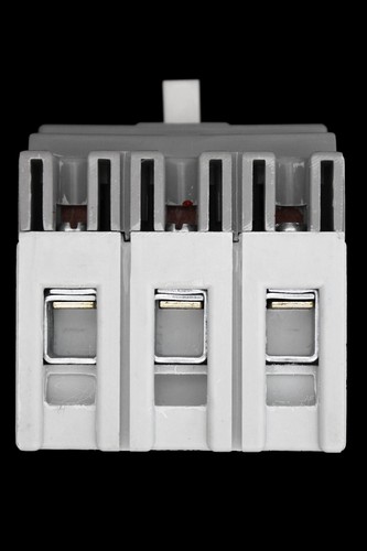 HAVELLS 20 AMP 25kA TRIPLE POLE MCCB POWERSAFE PSGH320 - Picture 4 of 6