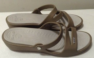 patricia crocs size 8