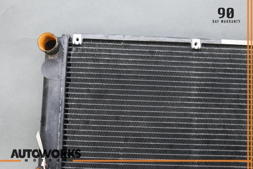 Conjunto de radiador de motor 83-87 Porsche 944 2,5 L 51975164M10 OEM Foto 2 de 4