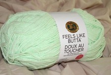 Lion Brand Feels Like Butta Yarn, 9.7oz, 590 yds, Mint, 4Medium