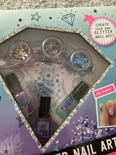 "NEW" Style 4 Ever Glitter Nail Art Kit - Picture 2 of 3