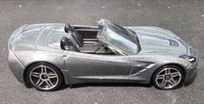 2014 Hot Wheels #207 HW 2014 CORVETTE STINGRAY GRAY/GREY LOOSE MINT