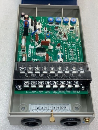 Yaskawa VS Controller CVSR-404GP 200-220V 50/60Hz 400W DC80V 5A New in Box - Picture 8 of 12