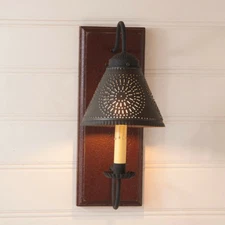 Primitive/Colonial Punched Tin Crestwood Wood wall Sconce Light Plantation Red