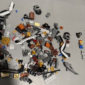 LEGO The LEGO Movie: Metalbeard's Duel (70807) Incomplete w/ Instructions