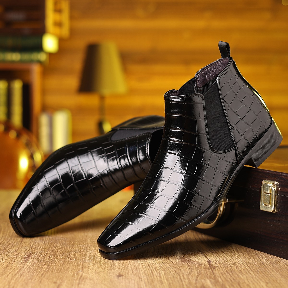 Men's Short Ankle Boots - Crocodile-Patterned, Pointed Toe & Elastic Side
