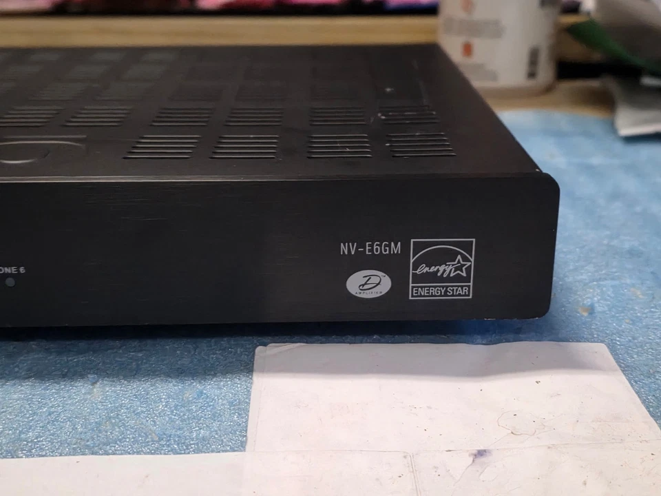 Sistema de audio NuVo NV-E6GM esencial para toda la casa de 6 zonas Foto 4 de 4